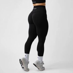 Gymreapers Legacy Scrunch Black Legging Size M